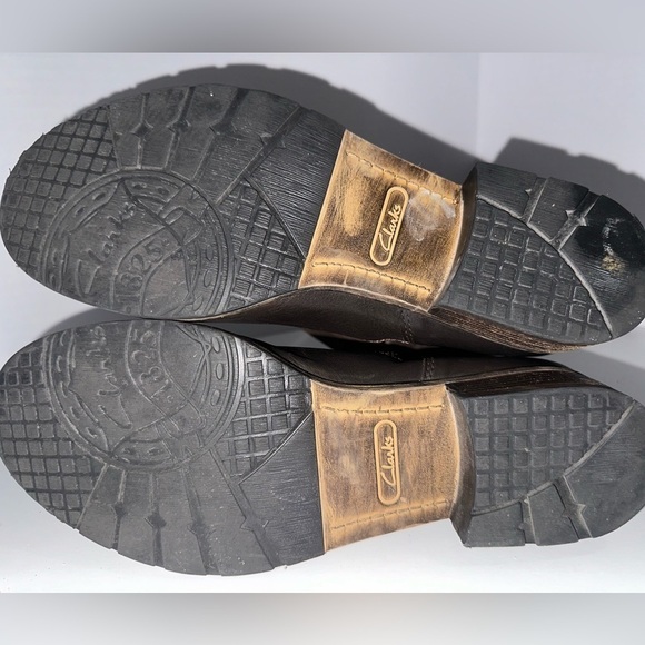 Clarks Volara Sky Boots 9 Brown Leather Suede Foldover Moto Ankle Boots Harness - Picture 7 of 7